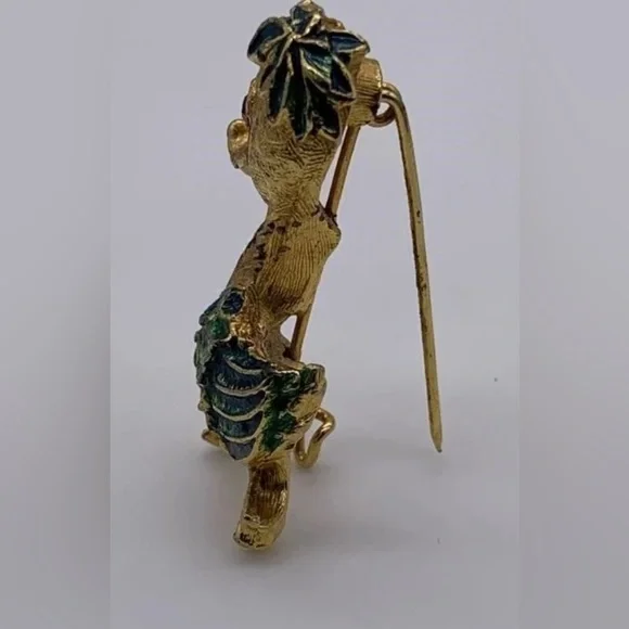 DAG David Grau Spanish Vintage Signed Adorable Green and Gold Enamel Duc… - Picture 2 of 3